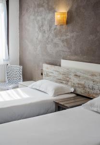 Hotels Hotel La Tour des Anglais : photos des chambres
