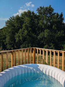 Hotels Les secrets de la nature chambre d-hotes, tentes luxe et nature : photos des chambres