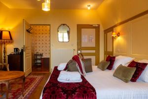 Hotels Chateau Hotel Du Colombier : photos des chambres