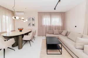 Luxury Suites Zaton by Belmont Realty