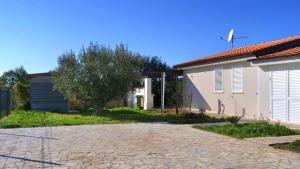 peroj house blue sea