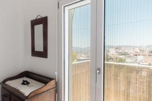 Livadi apartment Kypseli