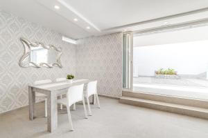 Red Velvet Desire- Premium 2BR