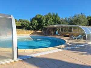 Maisons de vacances Maset avec piscine : photos des chambres