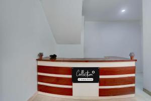 Collection O Model Town Road