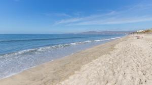 Beachfront Luxury New Vallarta Aria Ocean 176 by Kivoya