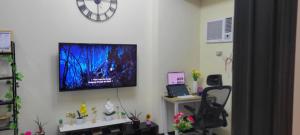 Bayfront Staycation at The Radiance Manila Pet-Friendly, Free Pool & Gym near Airport, MOA, Star City, Manila World Trade Center & Manila Bay