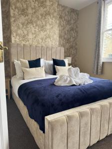 Brinkburn House Beautiful Sleeps 8 Home - 3hvězdičkové hotely ve městě Scarborough