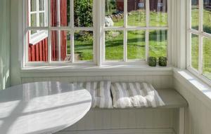 Stunning Home In Grönahög With Wifi