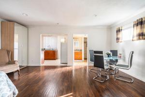 King Studio with Self Check-In