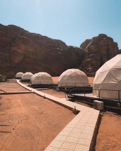 Kinda Rum Luxury Camp
