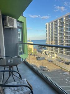 Alezzi Fancy by the Beach Pool and Spa