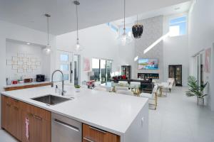 Hotel California at Miralon