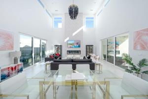 Hotel California at Miralon