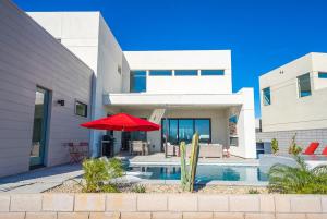 Hotel California at Miralon