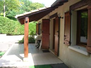Maisons de vacances Gites La Garrigue 15 minutes Sarlat & Lascaux avec 2 piscines : photos des chambres
