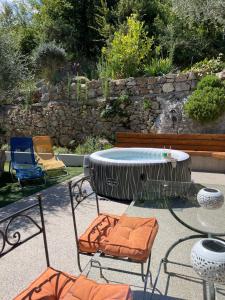 Appartement dans villa 4 personnes avec jacuzzi au calme