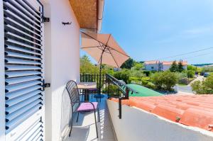 Apartments and Rooms PREKA