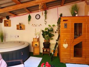 Studio19 Cosy Sauna Jacuzzi et jardinet privatifs