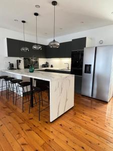 Appartements Luxe Capitol-Parking & Clim & Jacuzzi & Ascenseur : photos des chambres