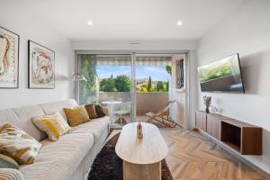 Calme et lumineux à 5min du port et des plages