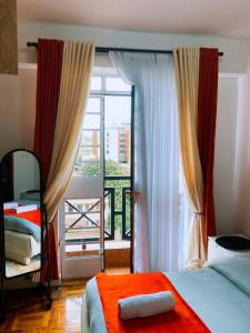 Urban Vibes Getaways - Premium Westlands Nairobi Apartment with Luxury Amenities