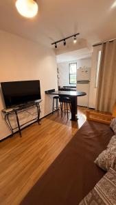 "Quarto & Sala" Wi-fi Climatizado Garagem