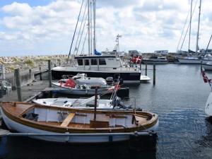 5 person holiday home in Ålbæk-By Traum