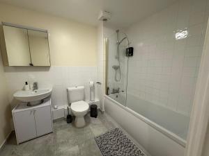 Cosy 2-Bed Flat Near ExCeL and City Airport