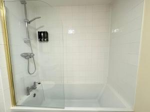 Cosy 2-Bed Flat Near ExCeL and City Airport