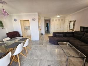 Dinastia D201 by Tenerife Rental & Sales