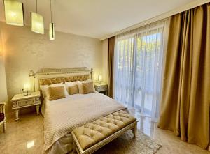 Luxury Coastal Dreams Apartment