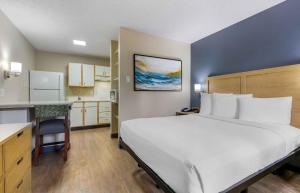 Extended Stay America Suites - Arlington