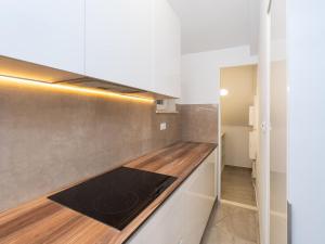 Apartment Nikolica - Two Bedroom Apartment with Terrace