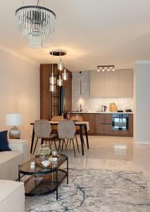 Light View Apartment - New Center