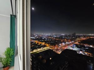 Apartment steps from the Alameda Terminal, Escuela PDI, Estación de Trenes and USACH, Facturable