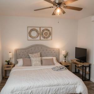 Cozy room with HEATED POOL & SPA -HOT TUB for relaxation