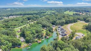 Lakefront 3BR with Dock, Fire Pit, Lawn Games, and Game Room