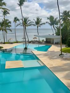 Caribbean Sea Waves View, Beachfront Apt.