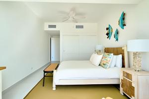 Caribbean Sunscape Beachfront Apartment