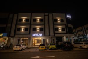 HOTEL 101 Permas Jaya NEW