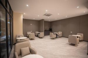 HOTEL 101 Permas Jaya NEW