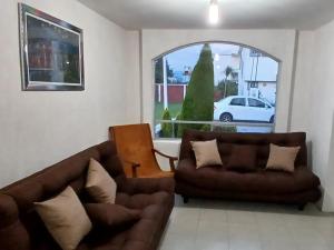 Casa de descanso, negocios, nin̈os, mascota, facturamos