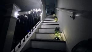 Beautiful, Chic, One Bed, One Full Bath, One Half-Bath Metro Accessible with Free Parking