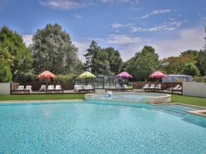 Campings Mobil-home confortable avec terrasse pour 6 personnes - API-1-52-602 : photos des chambres