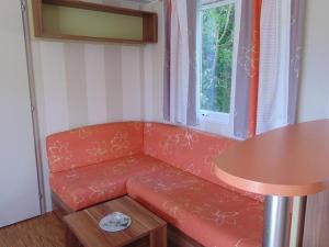 Campings Mobil home confortable 8 personnes avec terrasse - API-1-52-684 : photos des chambres