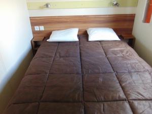 Campings Mobil home confortable 8 personnes avec terrasse - API-1-52-684 : photos des chambres