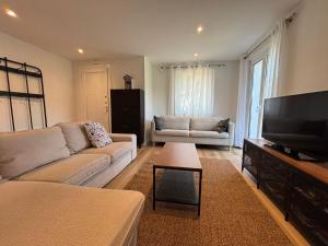 Maisons de vacances Belle maison 10 pers, piscine et jardin a Urrugne - FR-1-239-1146 : photos des chambres