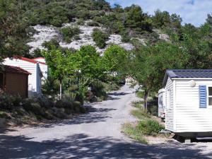 Campings Mobil home cosy avec terrasse pour 4 a Venterol - API-1-52-533 : photos des chambres