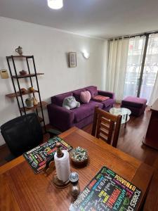 Apartamento en Santiago ,centro histórico, Dos Dormitorios, Cocina, Lavadora, WiFi y Home Office Cerca Metro Santa Ana